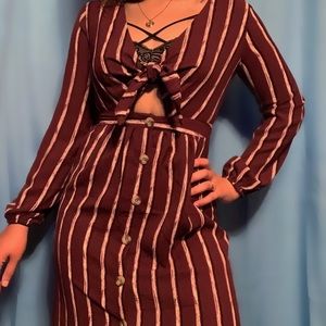 ✨Long Sleeve Stripped Dress w/ Opened Center✨